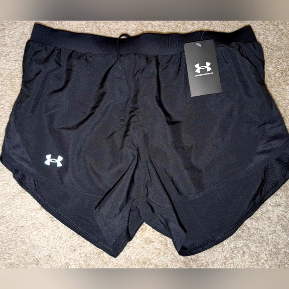Under Armour Pants - Nwt under armour womens fly by 2.0 loose fit shorts size medium black